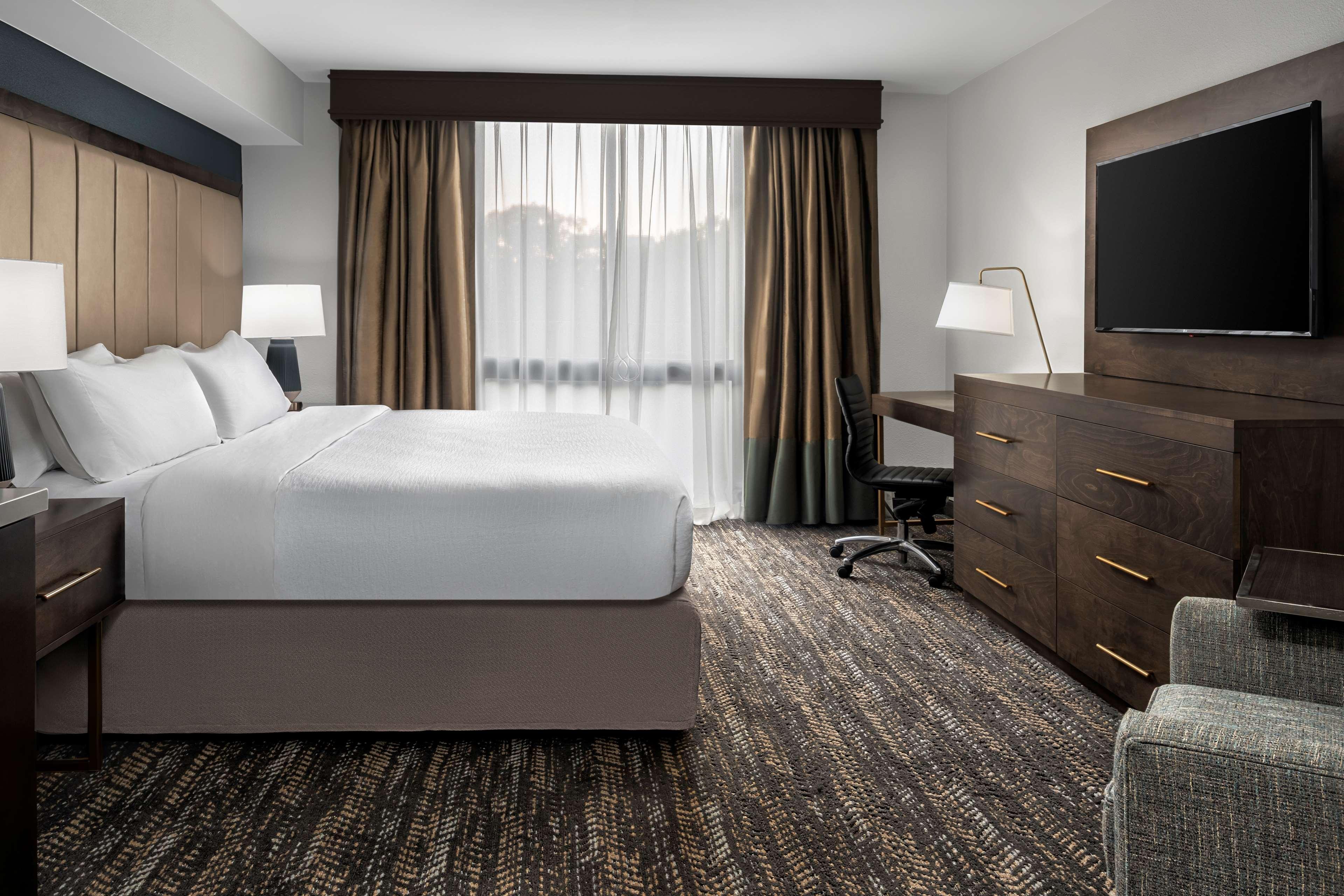 Embassy Suites By Hilton Nashville Airport Ngoại thất bức ảnh