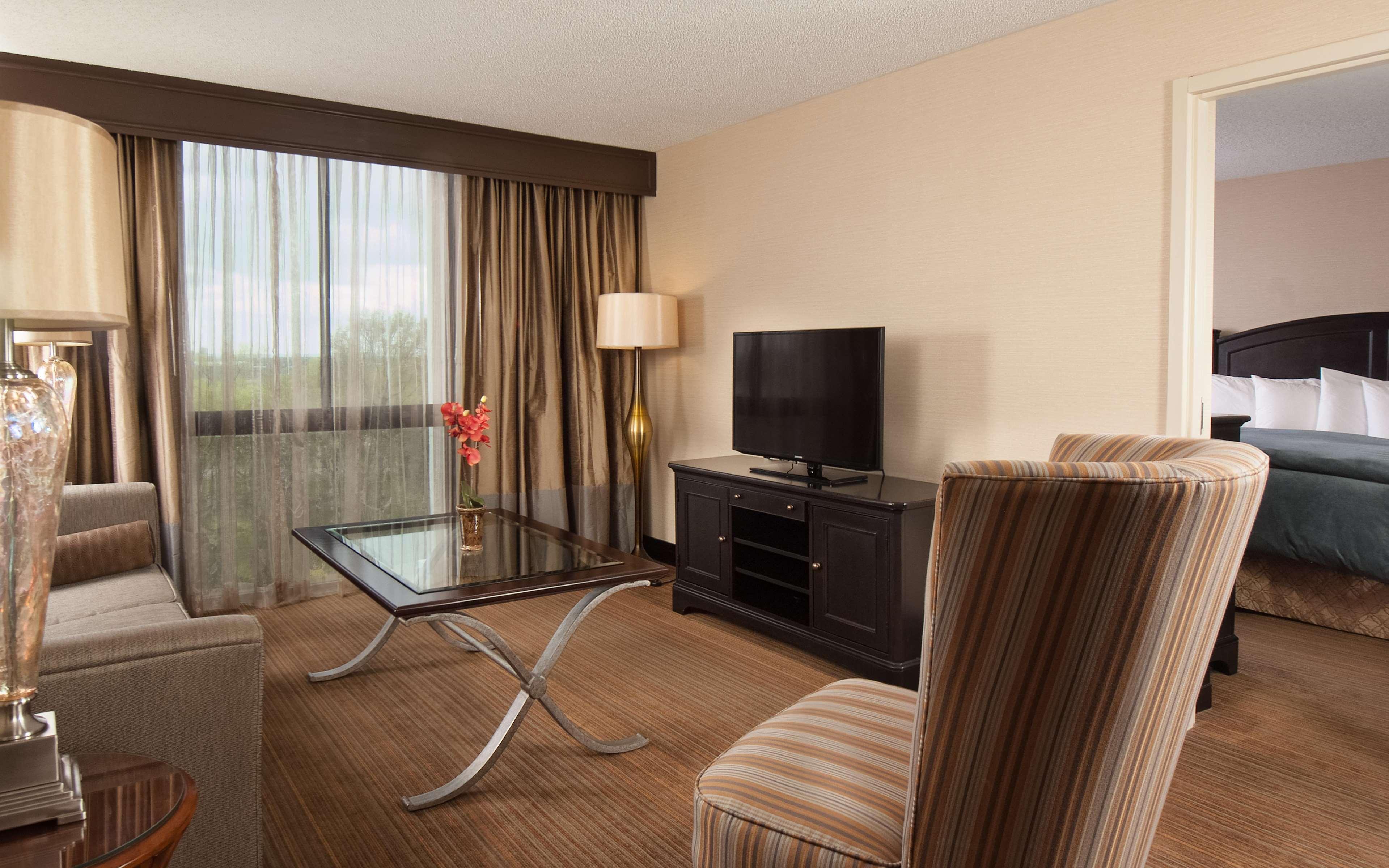 Embassy Suites By Hilton Nashville Airport Ngoại thất bức ảnh