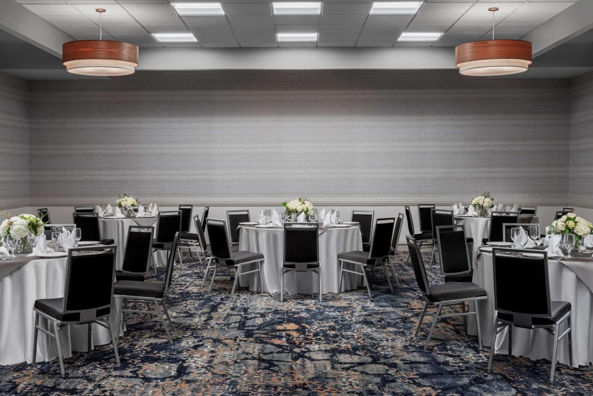 Embassy Suites By Hilton Nashville Airport Ngoại thất bức ảnh
