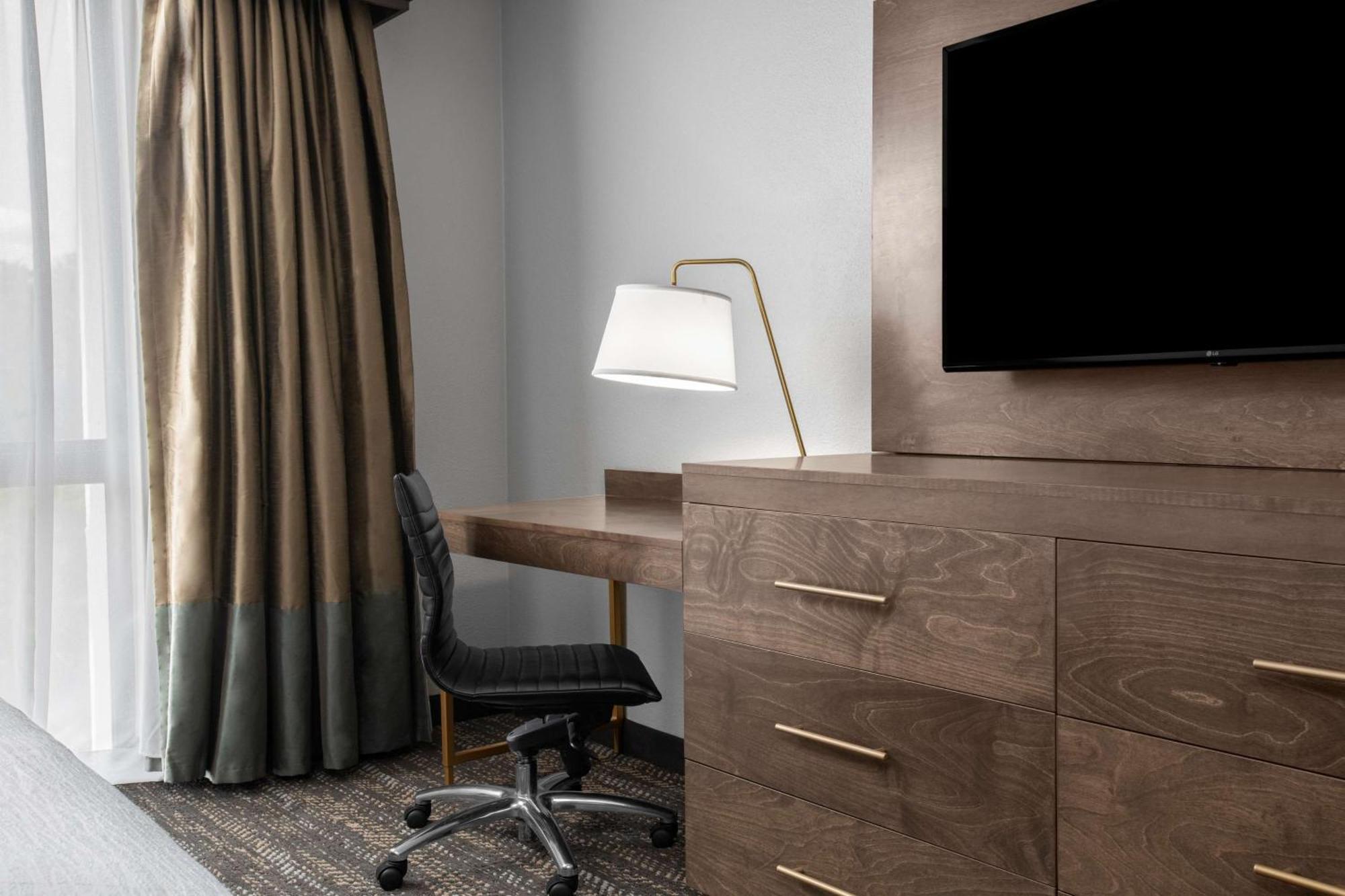 Embassy Suites By Hilton Nashville Airport Ngoại thất bức ảnh