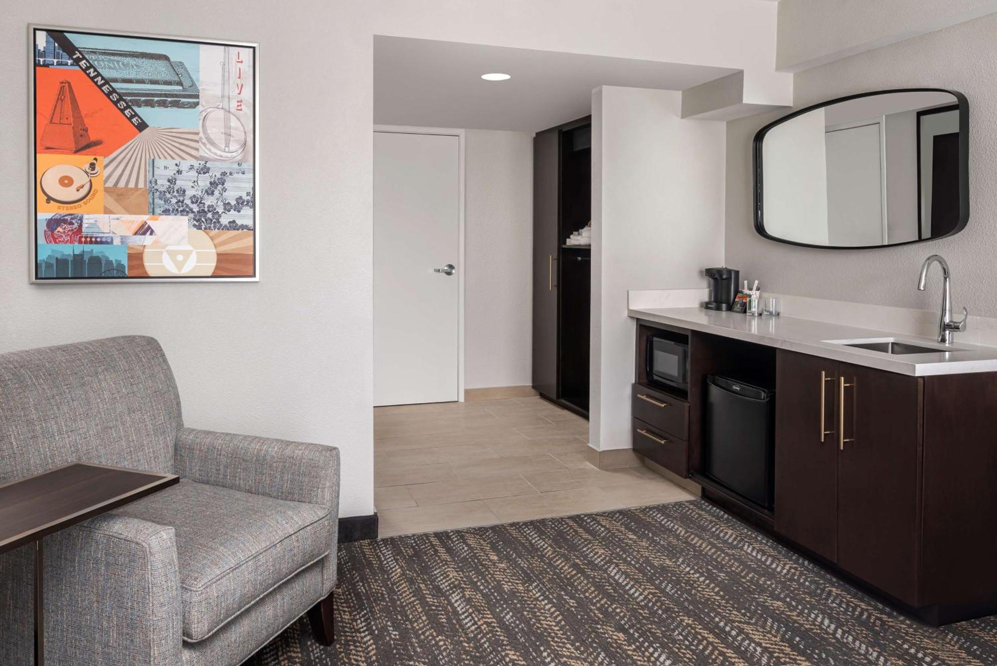 Embassy Suites By Hilton Nashville Airport Ngoại thất bức ảnh